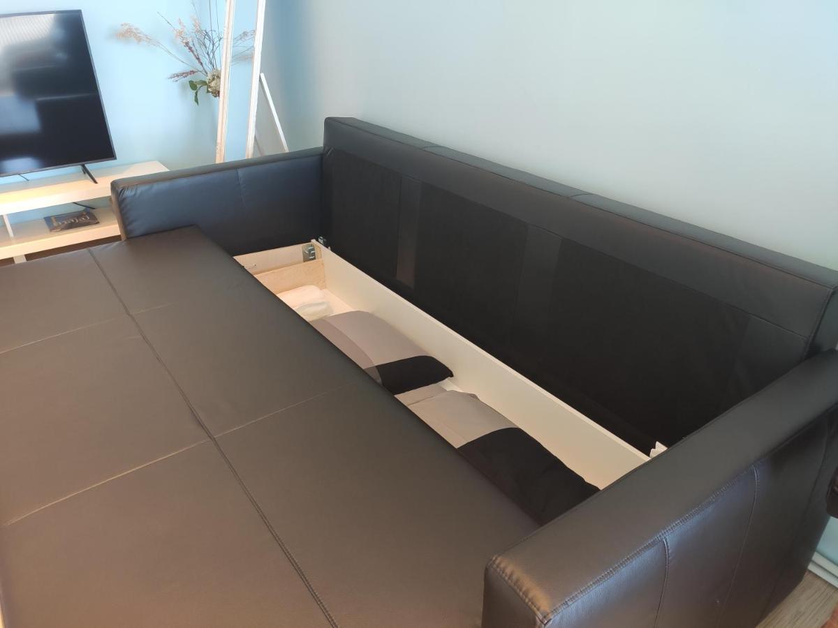 Spacious & Cozy Apartment With Forest View Zapyskis Luaran gambar